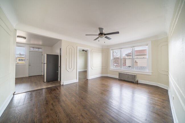 Building Photo - 9124 S Ada St