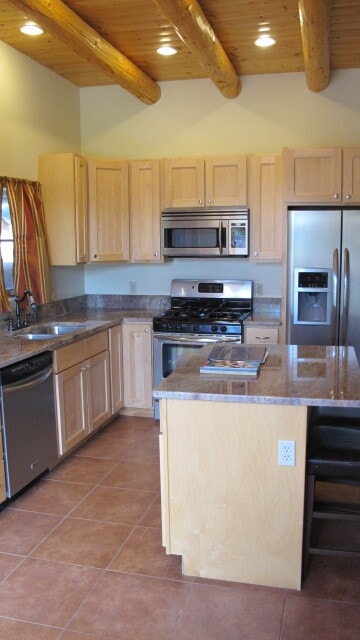 Building Photo - 1040 Cll Palomita