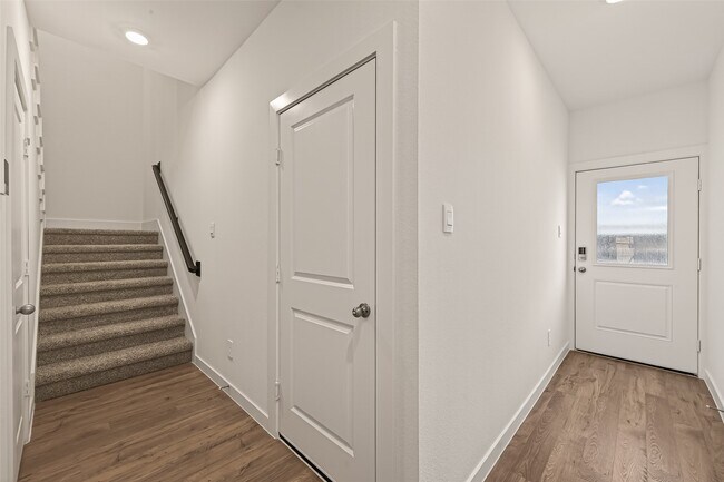 Building Photo - 3539 Shearwater St