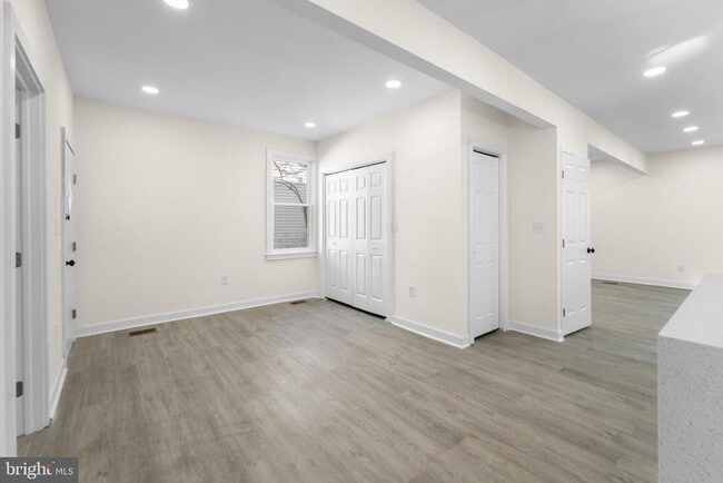 Building Photo - 509 McCabe Ave