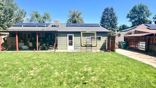 Building Photo - 4870 E Kansas Dr