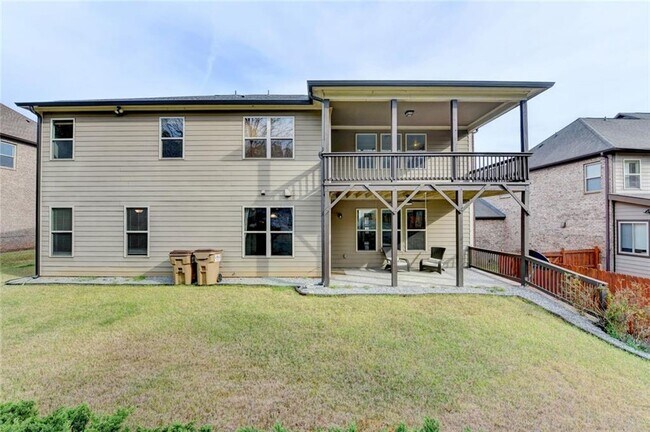 Building Photo - 2540 Maple Ridge Ln