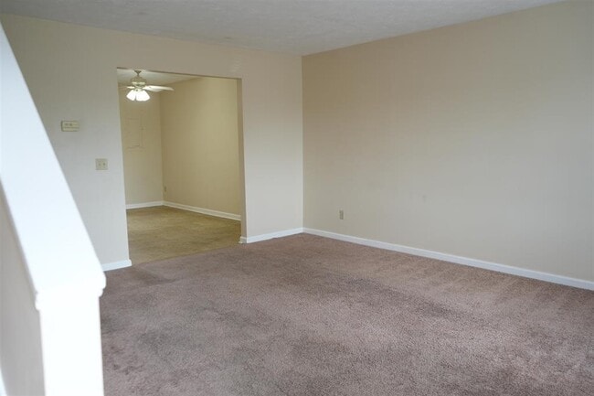 Building Photo - 832 Vine St