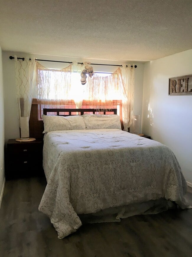 Building Photo - Recently Updated Top Floor Kihei Shores Un...