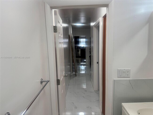 Building Photo - 1261 NE 209th Terrace