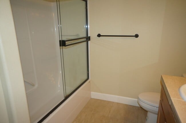 Building Photo - NE Piedmont 3-bedroom Beauty!