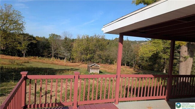 Building Photo - 487 Club Rd