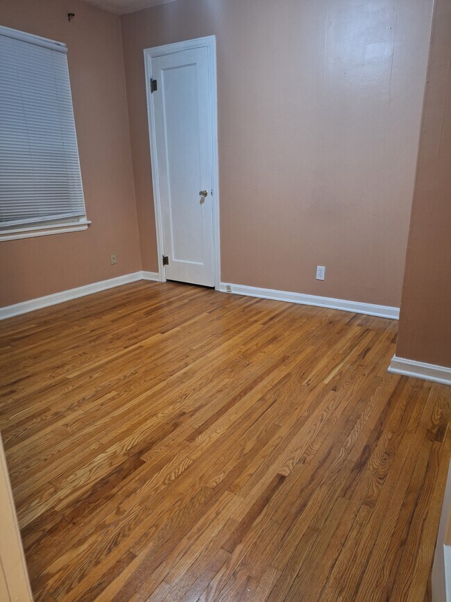 3rd bedroom - 401 S Vassar St