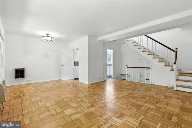 Building Photo - 1525 Mt Eagle Pl