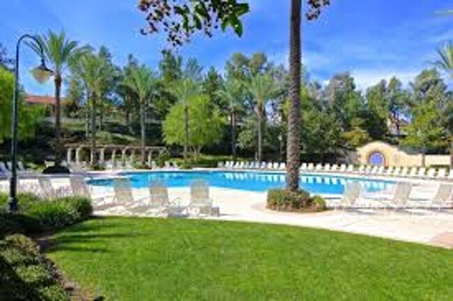 Building Photo - Highly Upgraded Paseo Del Sol Home!