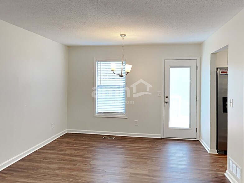 Building Photo - 101 Brentwood Ct