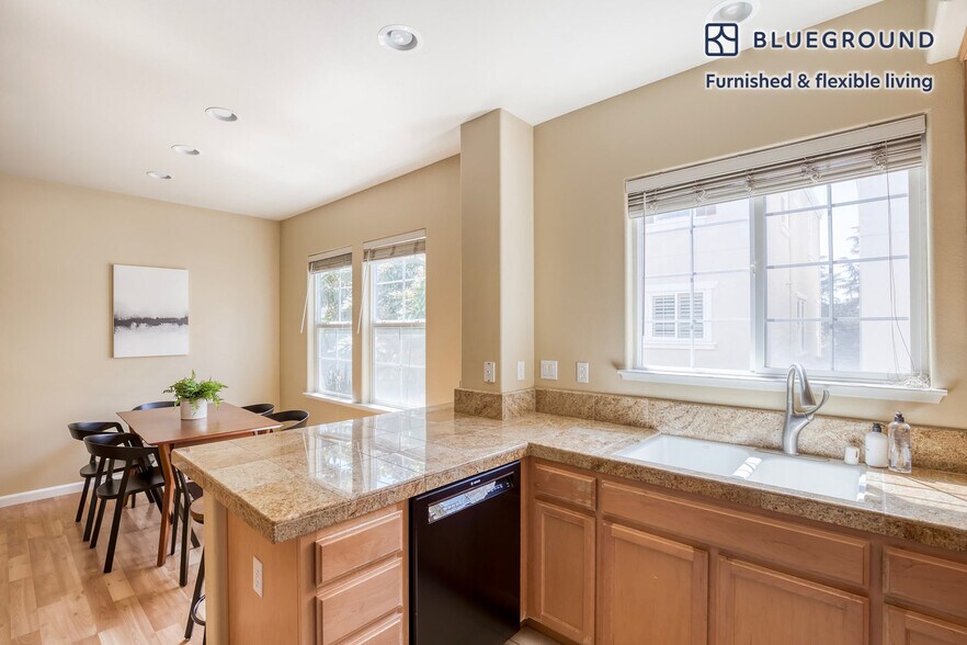 Building Photo - 3115 Tuscolana Way