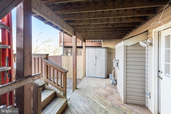 Building Photo - 2594 Sylvan Moor Ln