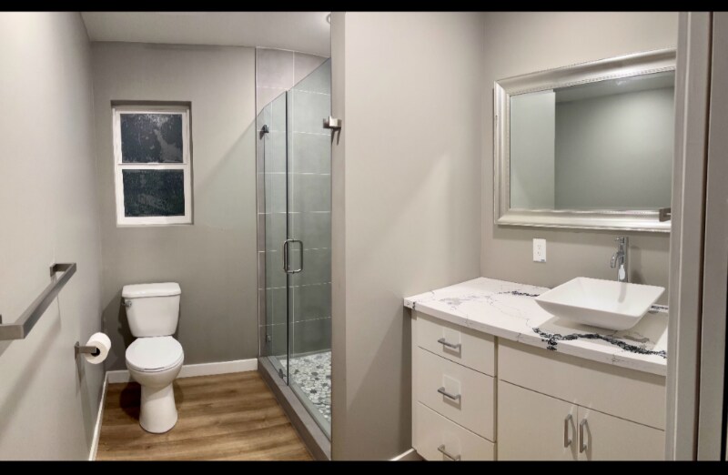 Building Photo - 2178 Oakmont St