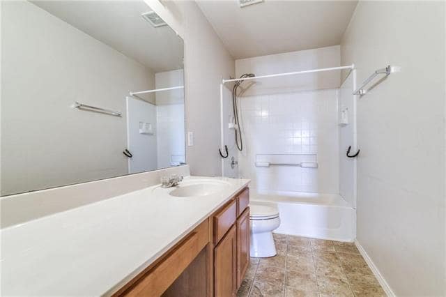 Building Photo - 2096 Royal Acres Trail