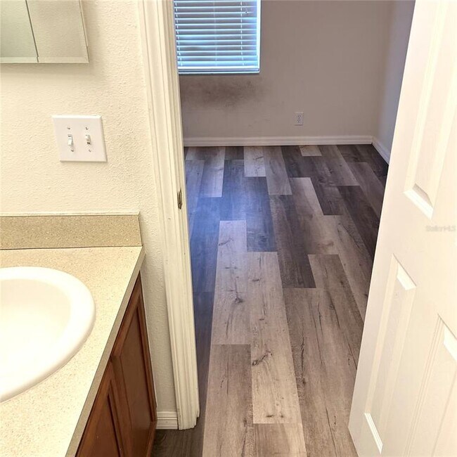 Building Photo - 2568 Hidden Cove Ln