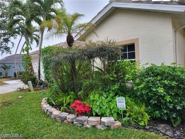 Building Photo - 25925 Pebblecreek Dr