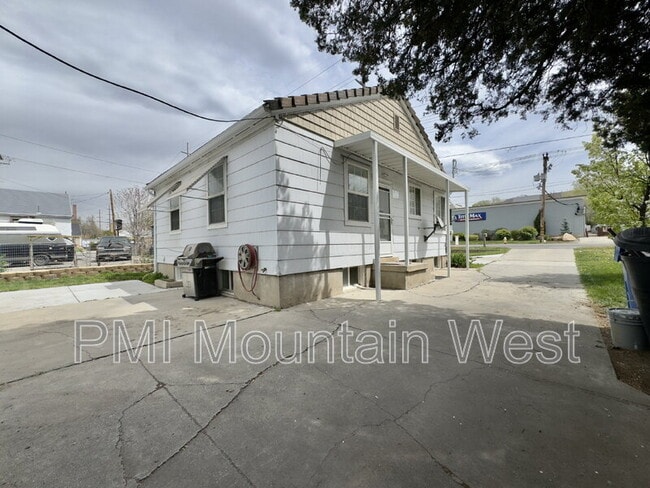 Building Photo - 3324 S 1100 E