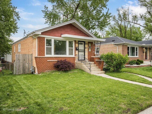 Building Photo - 14341 Dobson Ave
