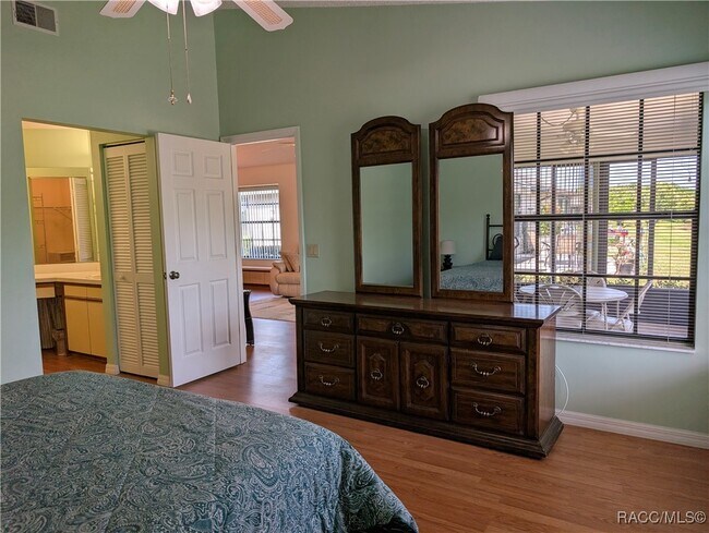 Building Photo - 9815 E Pebble Creek Ct