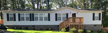 Building Photo - 3 Bedroom Mobile Home in Williamston