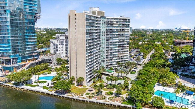 Building Photo - 2451 Brickell Ave