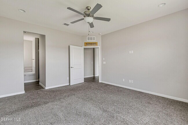 Building Photo - 7500 Porterhouse Ct