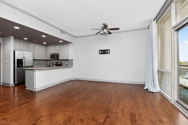 Building Photo - 315 Arlington Ave