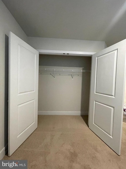 Building Photo - 10622 Meridian Hill Way