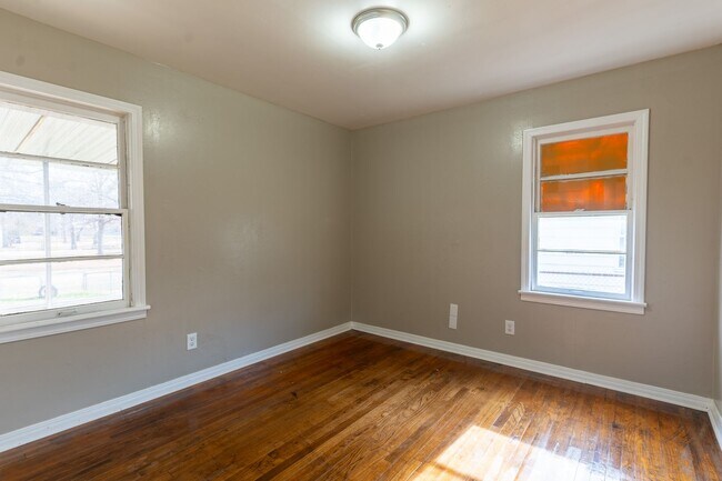 Building Photo - 3308 N Holman Ct