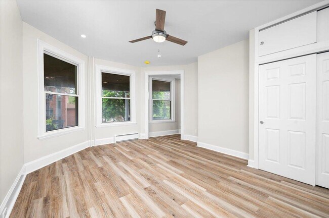 Building Photo - 579 Broadway