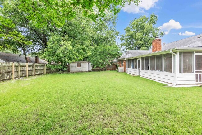 Building Photo - 5427 Shirlington Ave