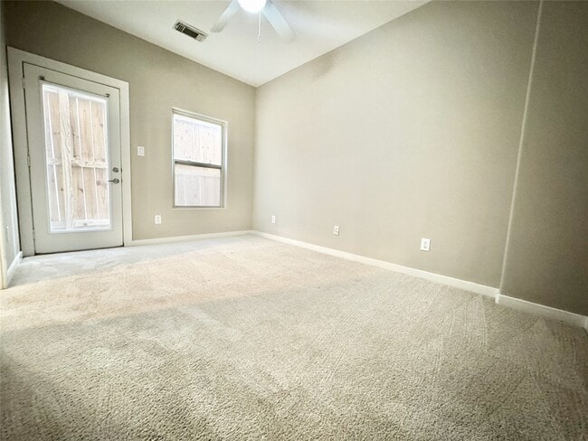 Building Photo - 1515 Birdsall St