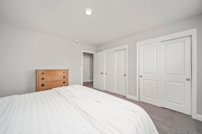 Building Photo - 288 Mahogany Ln