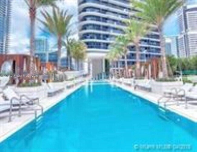 Building Photo - 801 S Miami Ave