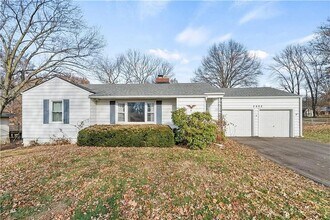 Building Photo - Charming 4-bedroom, 1.5-bath home available now
