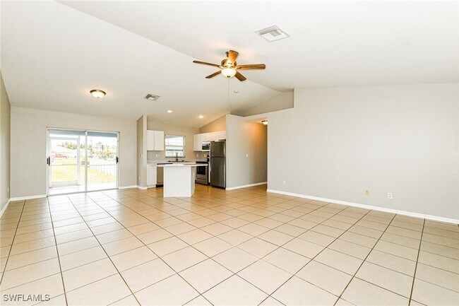 Building Photo - 113 Blackstone Dr