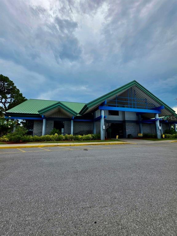 Building Photo - 2708 Wood Pointe Dr