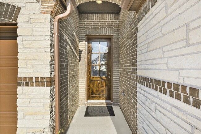 Building Photo - 430 Rita Blanca Dr