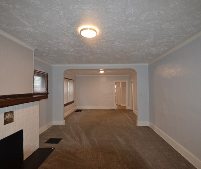 Building Photo - 1120 Lexington Ave