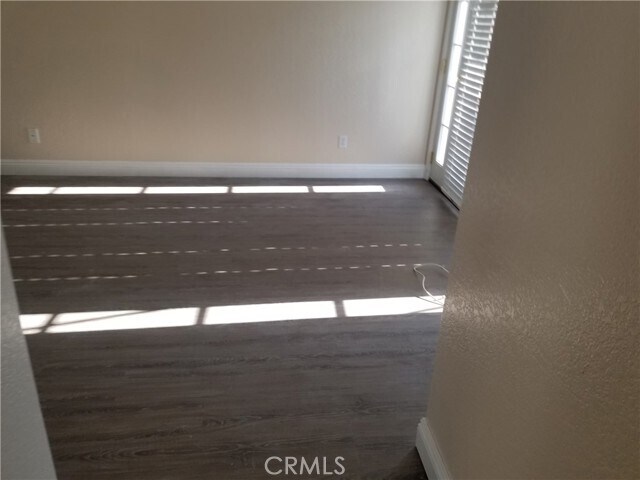Building Photo - 10943 Country View Dr
