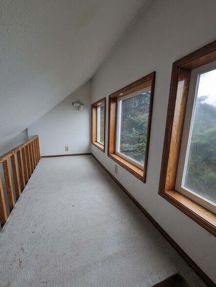 Building Photo - 24 Nancy Ln