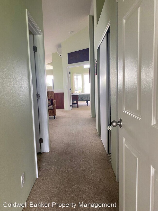 Building Photo - 2 br, 2 bath House - 75-252 Nani Kailua Dr...