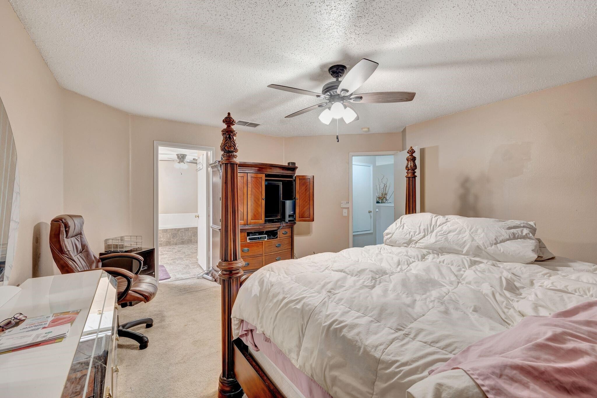 Building Photo - 201 Amber Ridge Dr