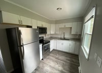 Building Photo - 121 E 35th St