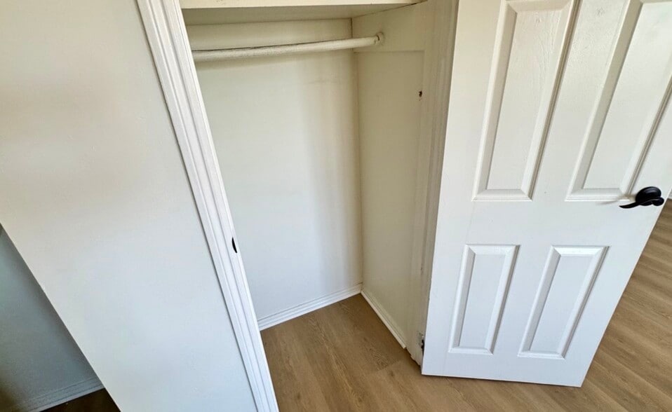 Building Photo - 459 N Alfred St