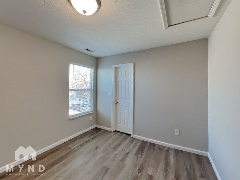 Building Photo - 1511 Danielle Rd