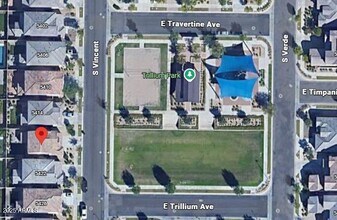 Building Photo - 5418 S Vincent