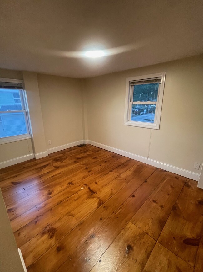 2nd floor bedroom #2 - 14 South St