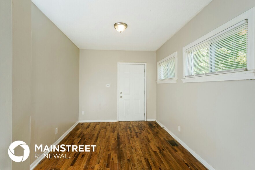 Building Photo - 3313 Penway Ave